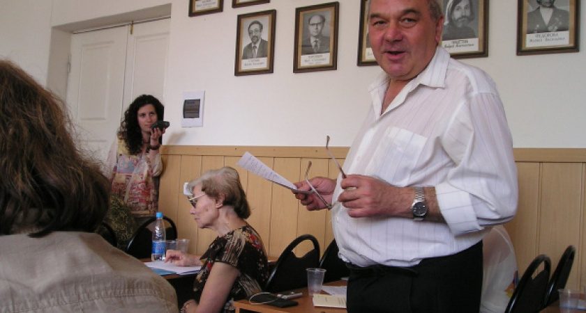 На воронежском филфаке ВГУ выпустили книгу о Валентине Инютине