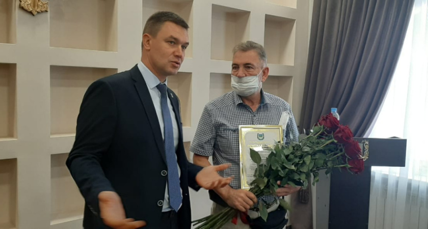 «Непростого» экс-главу села поймали за махинации с землей под Воронежем