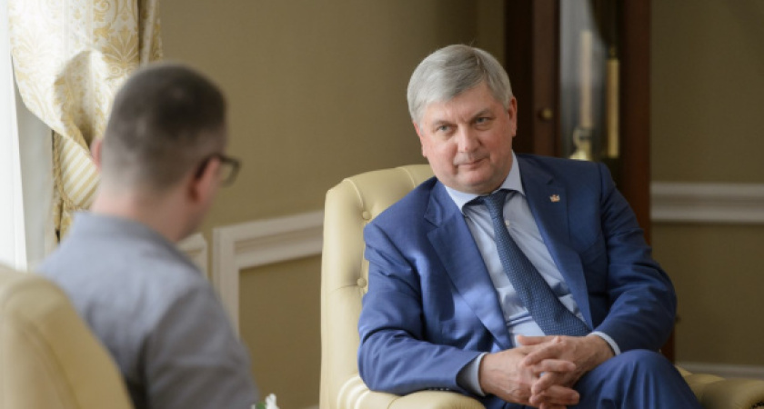 Воронежский губернатор поднялся на десять позиций в рейтинге влиятельности с начала года