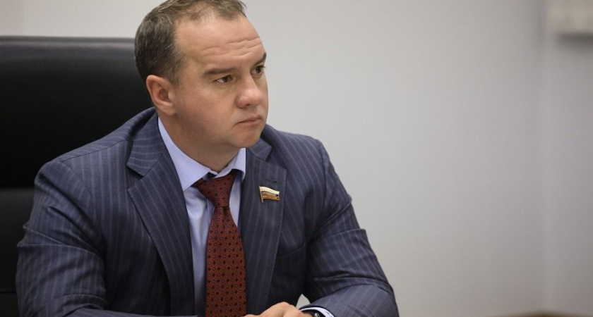 Хватит ли у воронежского депутата Пешикова семечек на мандат Госдумы?