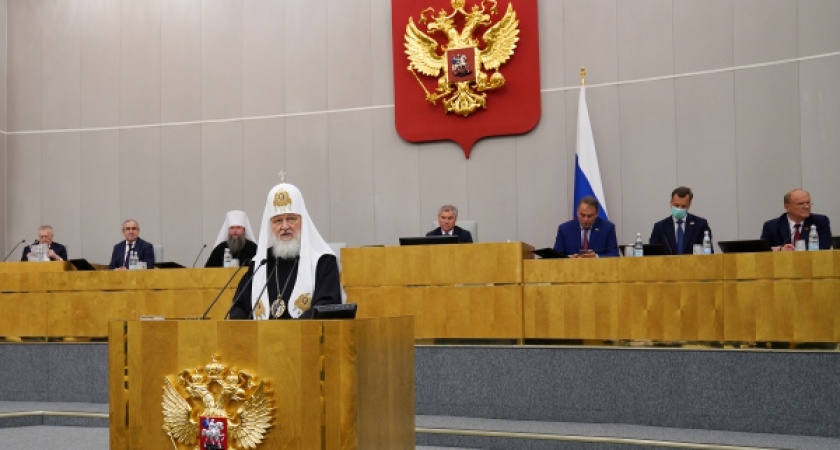 Патриарх Московский и всея Руси Кирилл попросил оставить воронежского коммуниста в Госдуме