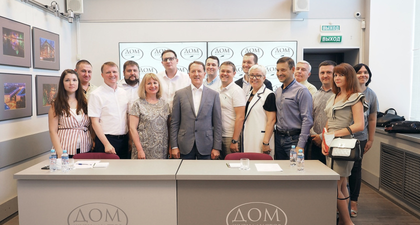 Экс-губернатор Воронежской области объявил задачей передачу представительным органам права на законодательную инициативу