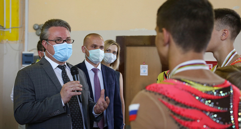 Вадим Кстенин лично поздравил юных воронежцев с мировым чемпионством по спортивной гимнастике