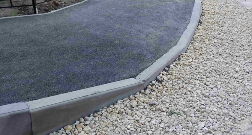 В Воронеже пожаловались на укладку асфальта в рамках благоустройства дворов