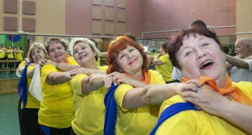 Танцевальные опен-эйры воронежских пенсионеров собирают десятки горожан