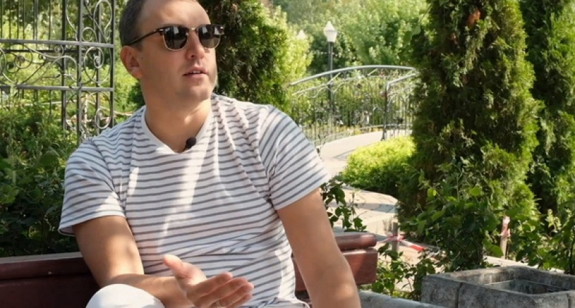 Евгений Денисов о школе ведущих, мероприятиях во время пандемии и конфликте с воронежскими коллегами