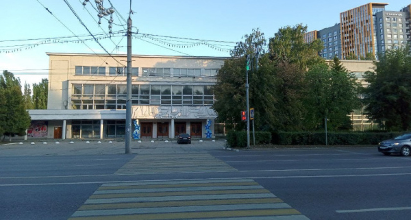 Воронежский «Полтинник» может остаться без мозаики минимум на год