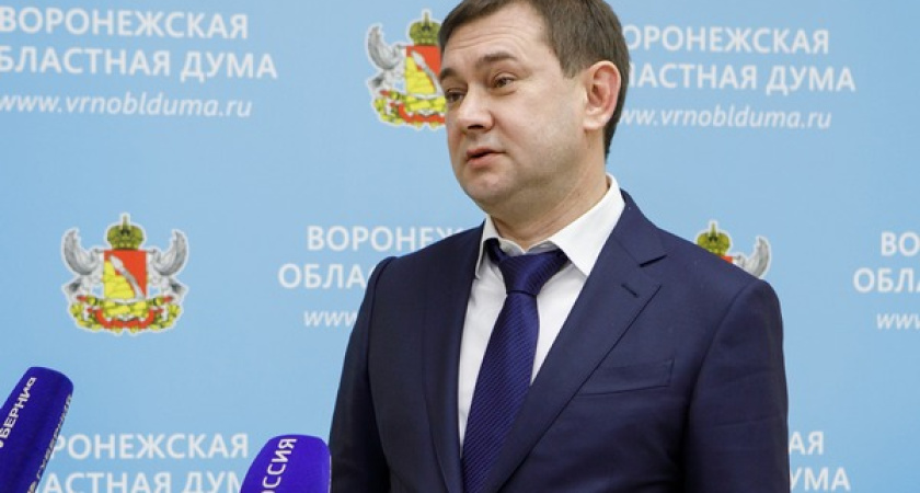 Владимир Нетесов назвал приоритетными в 2022 году выполнение нацпроектов, повышение доходов и снижение безработицы 