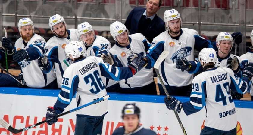 В воронежском ХК «Буран» сотрудники получили более 800 тыс. долгожданной зарплаты