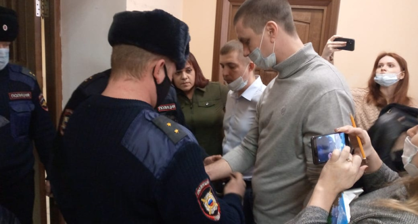  Бывший вице-мэр Воронежа Алексей Антиликаторов приговорен к восьми годам колонии строгого режима