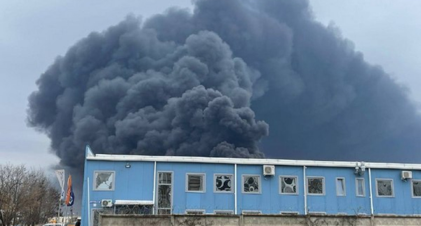 Воронежская область поддержит Белгород бензином после удара по нефтебазе со стороны Украины