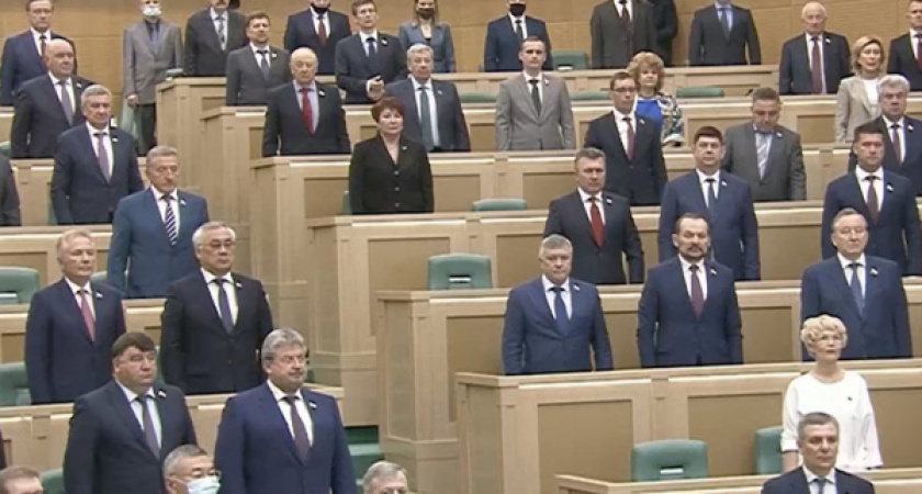 Доходы сенатора от Воронежской области упали более чем в два раза