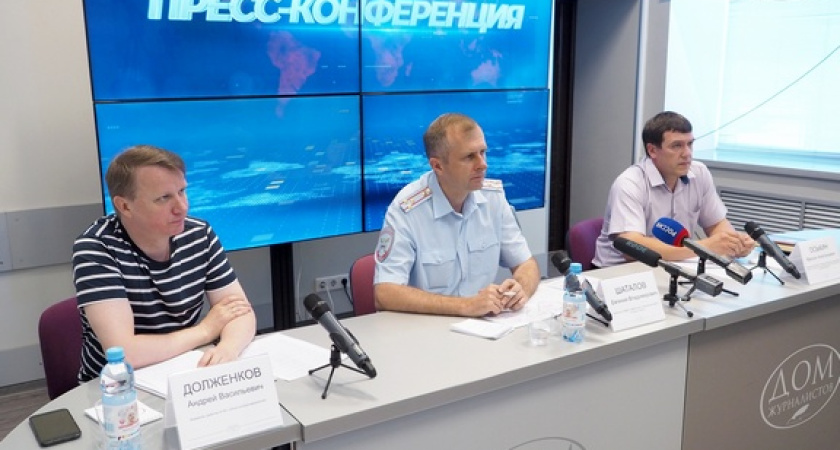 Мешающие общественному транспорту автомобилисты будут наказаны: начальник ГИБДД по Воронежской области о штрафах за нарушения