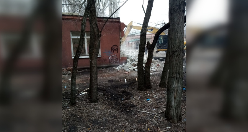 СТЭЛ-Инвест начал снос капитальных строений на Путиловской