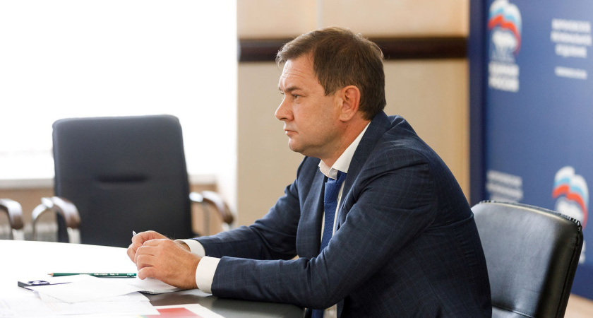 Владимир Нетесов помог жителям Воронежа и Семилук решить вопросы благоустройства и коммунального обслуживания
