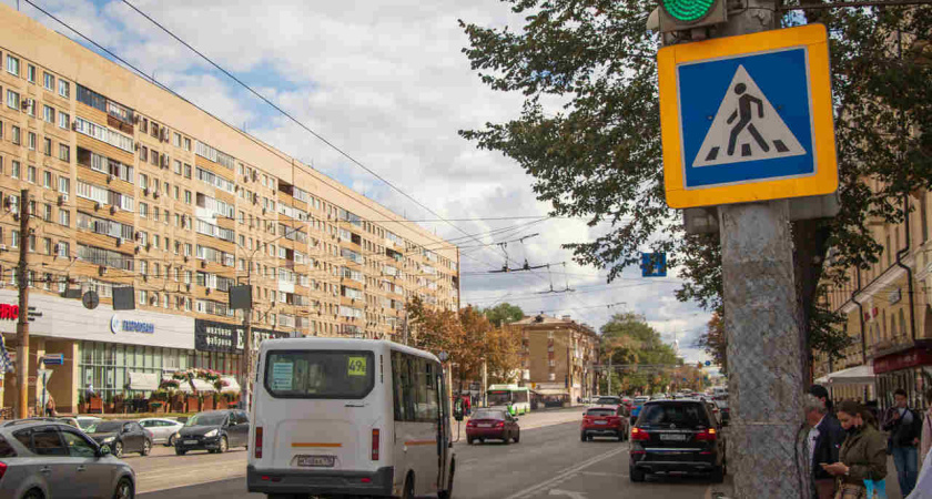 Выделенные полосы в Воронеже улучшили ситуацию на дорогах для общественного транспорта