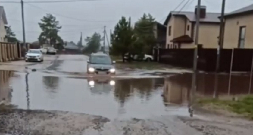 Народный фронт Воронежской области нашел чемпиона луж на местных дорогах