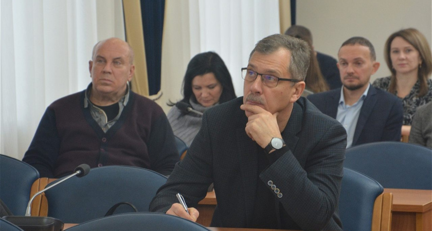 Воронежские депутаты обсудили вопросы ремонта «Шинника» и наземного перехода у автовокзала