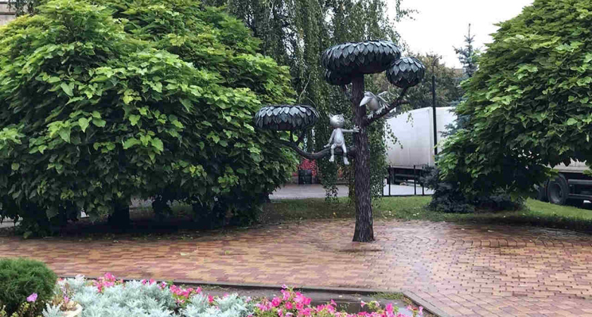 Глава Воронежа Вадим Кстенин поддержал инициативу отметить юбилей Котенка с улицы Лизюкова