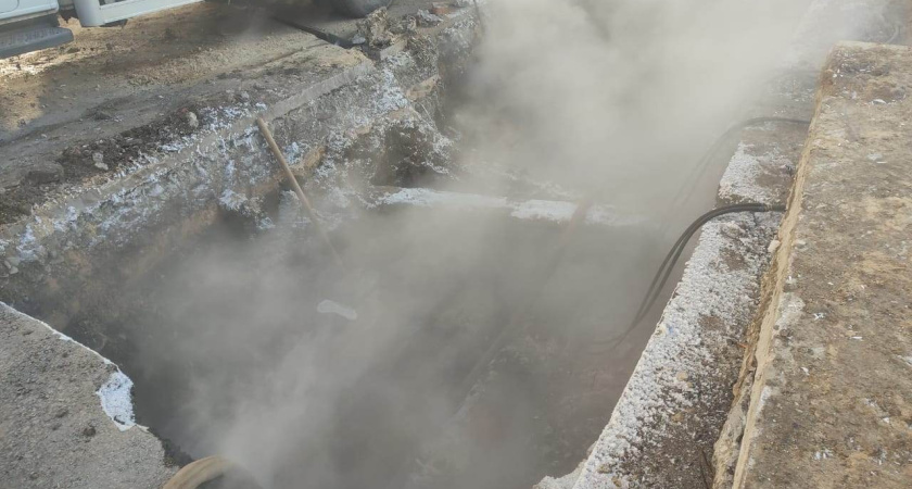 Александр Гусев держит на морозе жителей своего региона