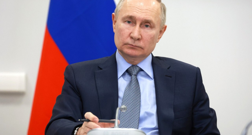 ЦИК РФ зарегистрировал кандидатом на президентских выборах Владимира Путина