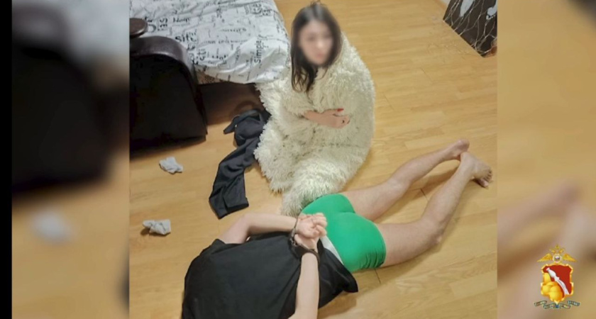 В Воронеже полиция устроила облаву на нелегальную порностудию