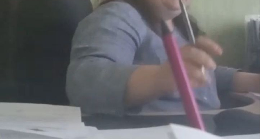 Скандальные чиновники из Семилукского района Воронежской области озвучили причину увольнения директора местного ДК