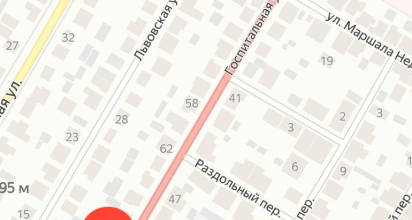 Мэрия и дорожники оставили взаперти жителей улицы Госпитальной в Воронеже