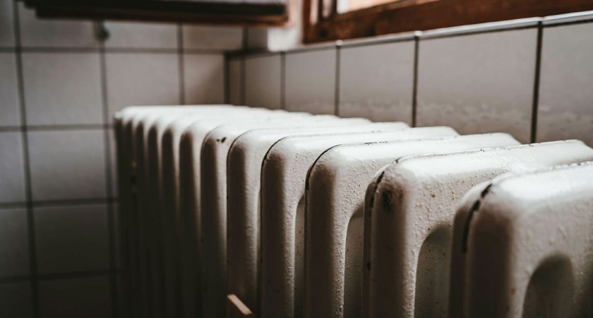 Воронежское правительство прокомментировало массовые жалобы на подготовку к отопительному сезону в Семилуках