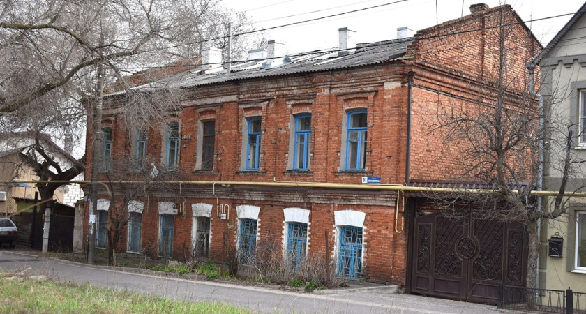 Крышу исторического дома портнихи Скуратовой восстановят в Воронеже