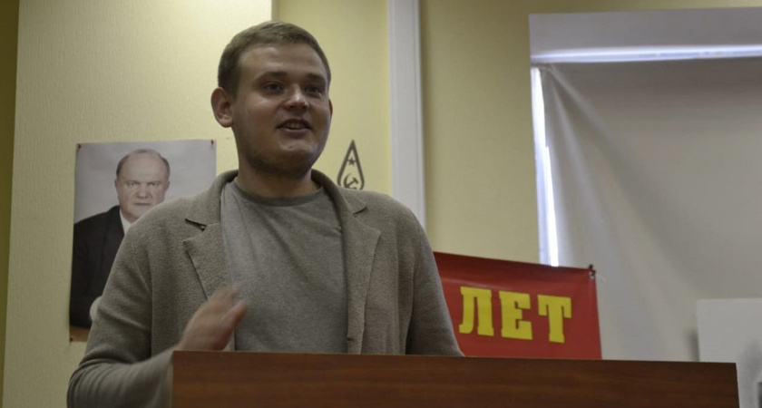 Как выборы стали простой формальностью? Мнение коммуниста Максима Рогатнева 