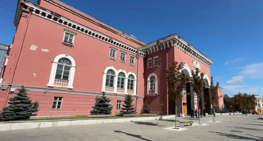 Культурные мечты Гордеева разбились об СВО-повестку Гусева в воронежском Доме офицеров