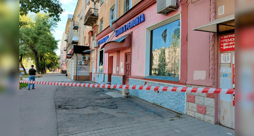 На подъезде к Вогрэсовскому мосту в Воронеже перекрыли движение