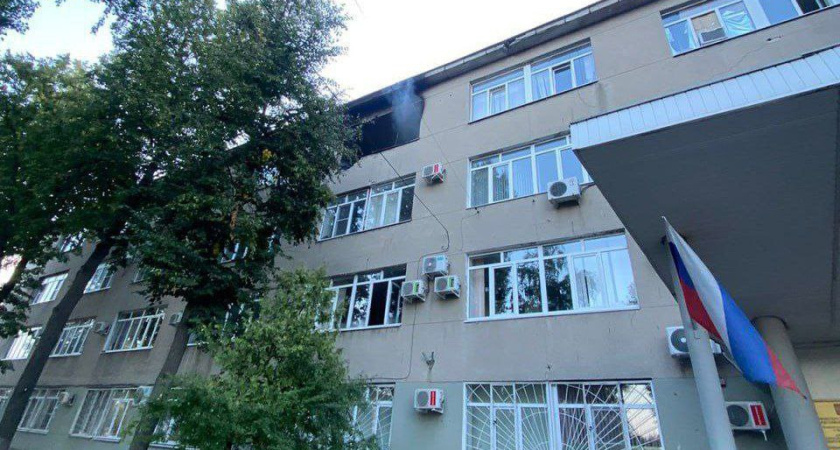 Ремонтировать пострадавшее после атаки БПЛА административное здание возьмется воронежская компания