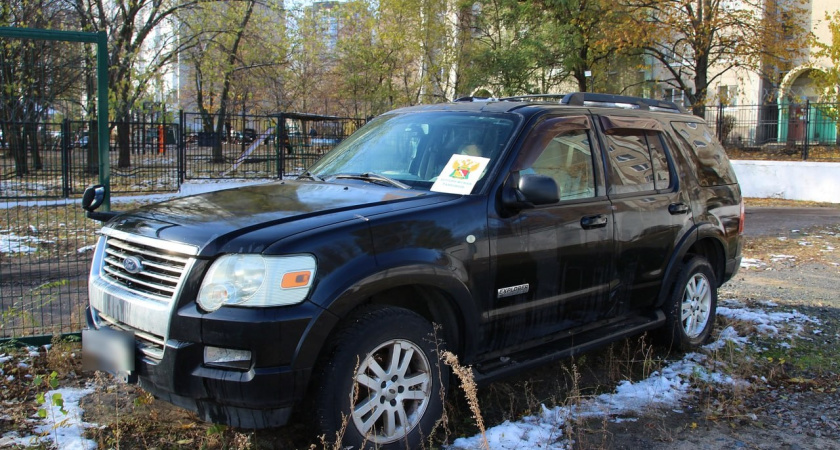 Американский внедорожник из Абхазии отправили российской армии на СВО – сделали это воронежские таможенники. 