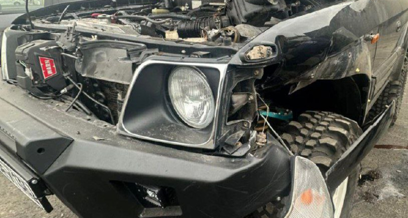 Мэр опубликовал фото поврежденного дроном автомобиля в Воронеже