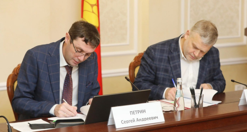 Сергей Петрин подписал концессионное соглашение для развития территории парка «Дельфин»