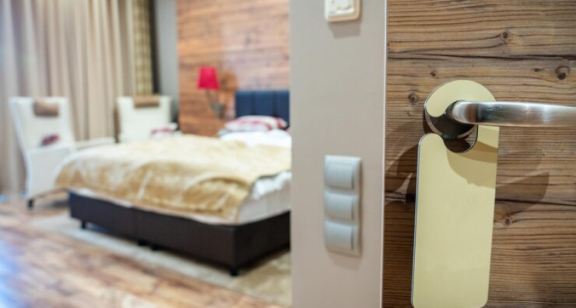 Из-за налоговых задолженностей на 270 млн рублей приставы арестовали отель в Воронеже