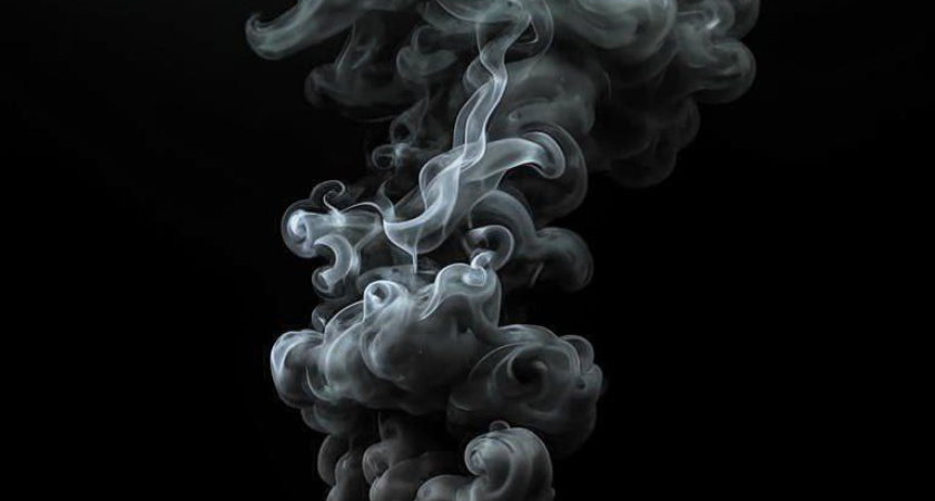 Роспотребнадзор проверил загрязненность воздуха рядом с горящей нефтебазой в Лискинском районе Воронежской области