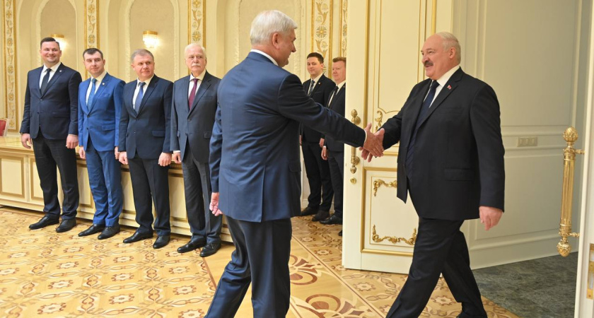 С победой Лукашенко на выборах поздравил воронежский губернатор народ Беларуси