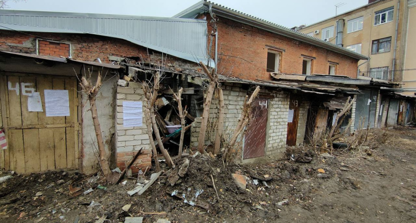 Начался снос незаконных построек у Центрального стадиона профсоюзов в Воронеже