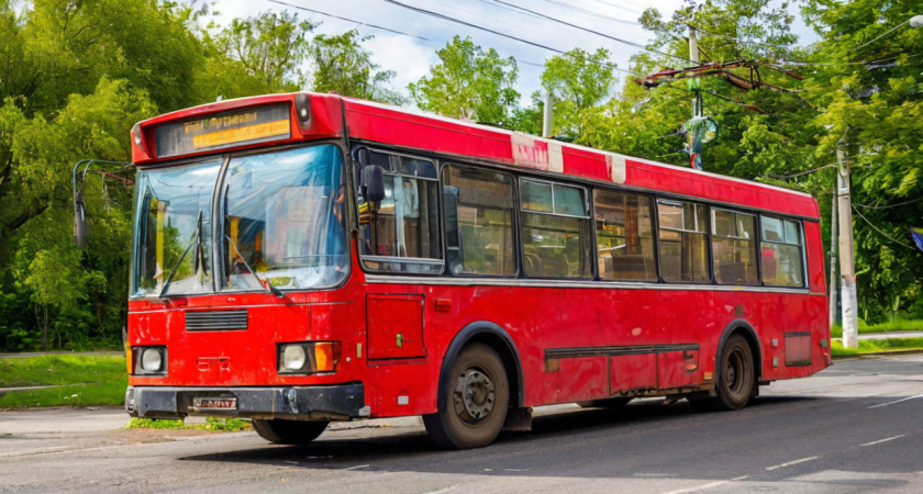   Воронежский замминистра «проведал» руководство производящей автобусы компании