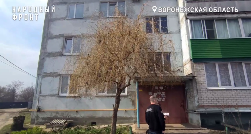 Жильцы дома в Новой Усмани потратили около миллиона рублей на капремонт из-за переноса работ на 2047 год