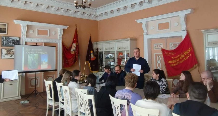 В ВГУИТ прошел круглый стол ко Дню славянской письменности и культуры