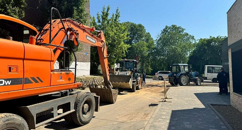 РВК-Воронеж устраняет повреждение на водоводе в Советском районе