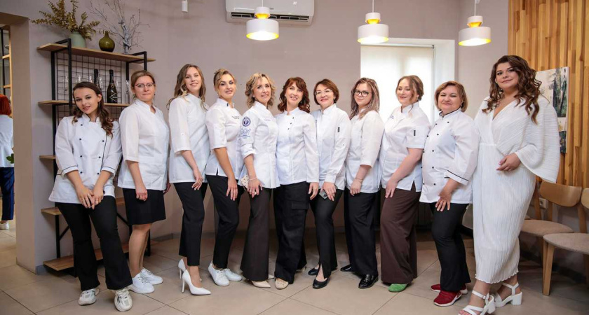 В Воронеже состоялся выпуск второго потока «Школы кондитеров»  