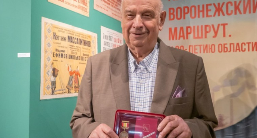 Голосу воронежской филармонии Брониславу Табачникову исполнилось 89 лет