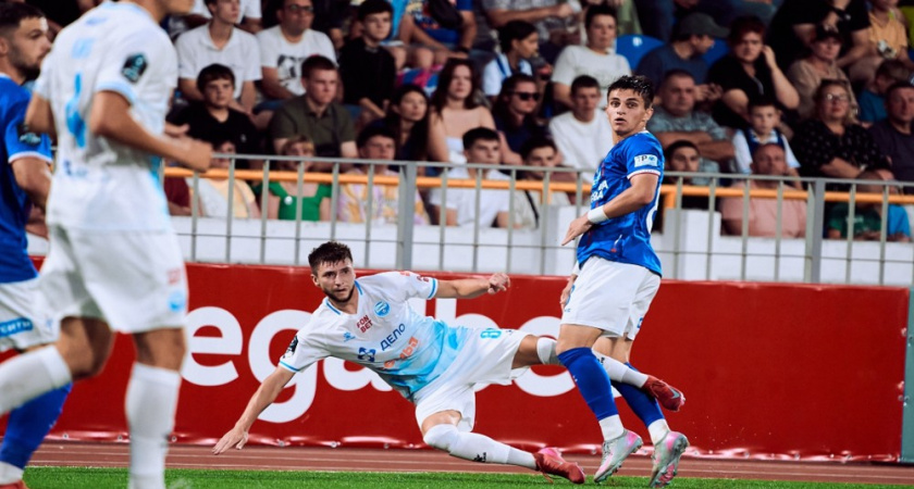 Воронежский «Факел» взял подряд пятую победу чемпионата Первой лиги в Новороссийске