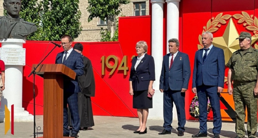 В Бутурлиновке открыли обновленный мемориальный комплекс «Аллея Героев»