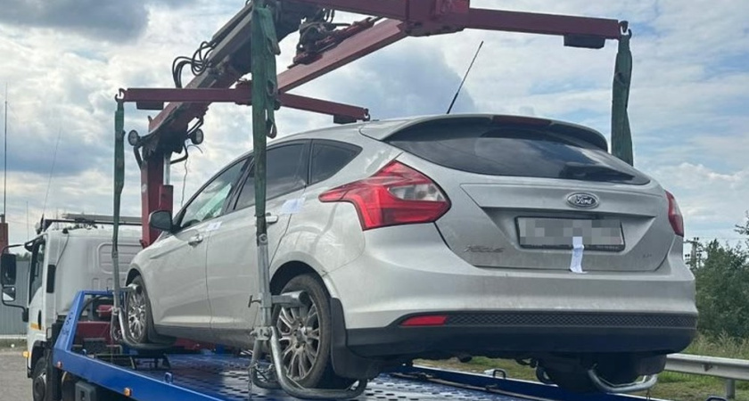 Автомобиль должника с миллионным долгом арестовали на трассе под Воронежем
